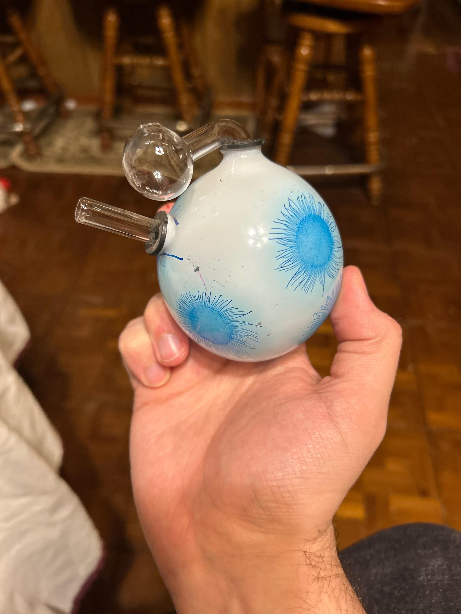 Noob question, but what kind of bong is this and how do I use it