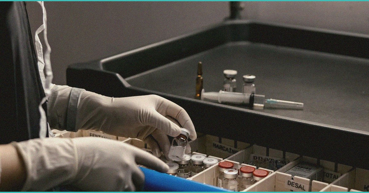 prenylated apigenin derivatives from cannabis sati 1