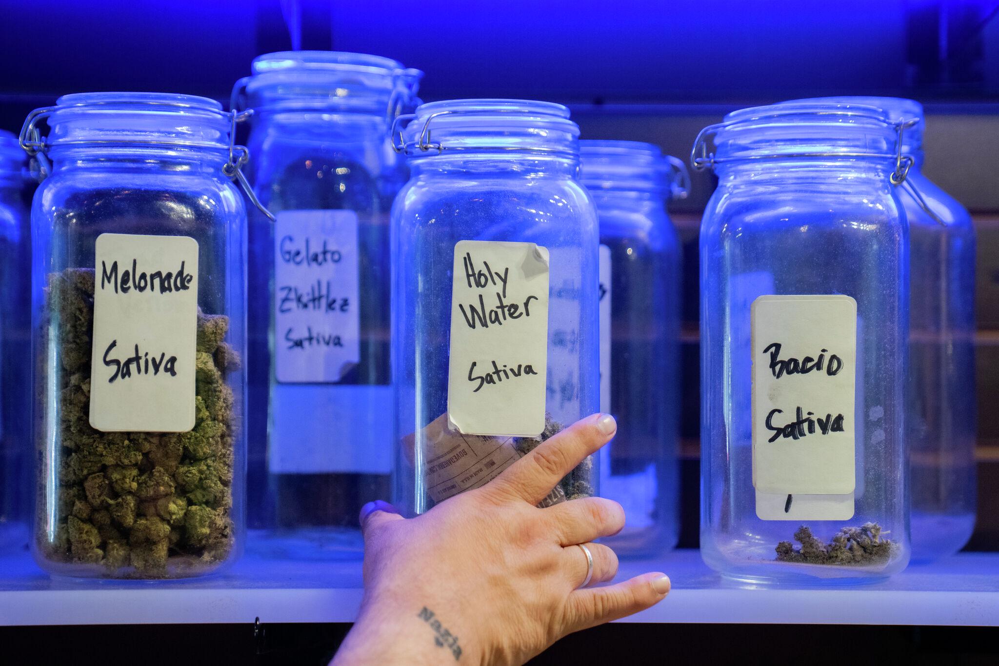 Texas hemp industry sues to block the state's new ban on smokeable THC