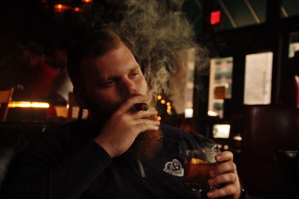 St. Louis smoke shop halts sale of THC edibles packaged like candy – Missouri Independent