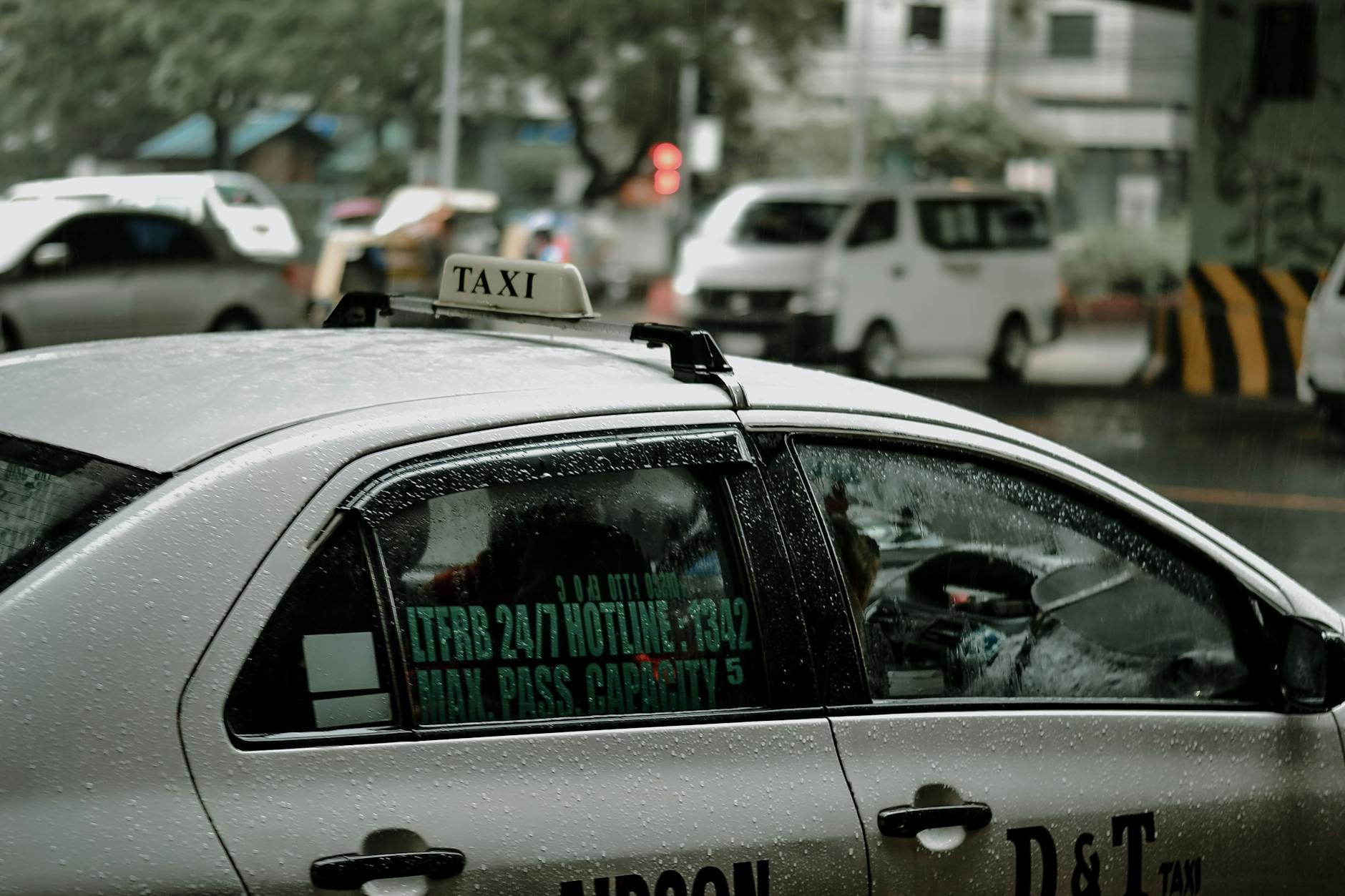 Editorial image for DSWD to set special payout for MC taxis, delivery riders after Holy Week | ABS-CBN News