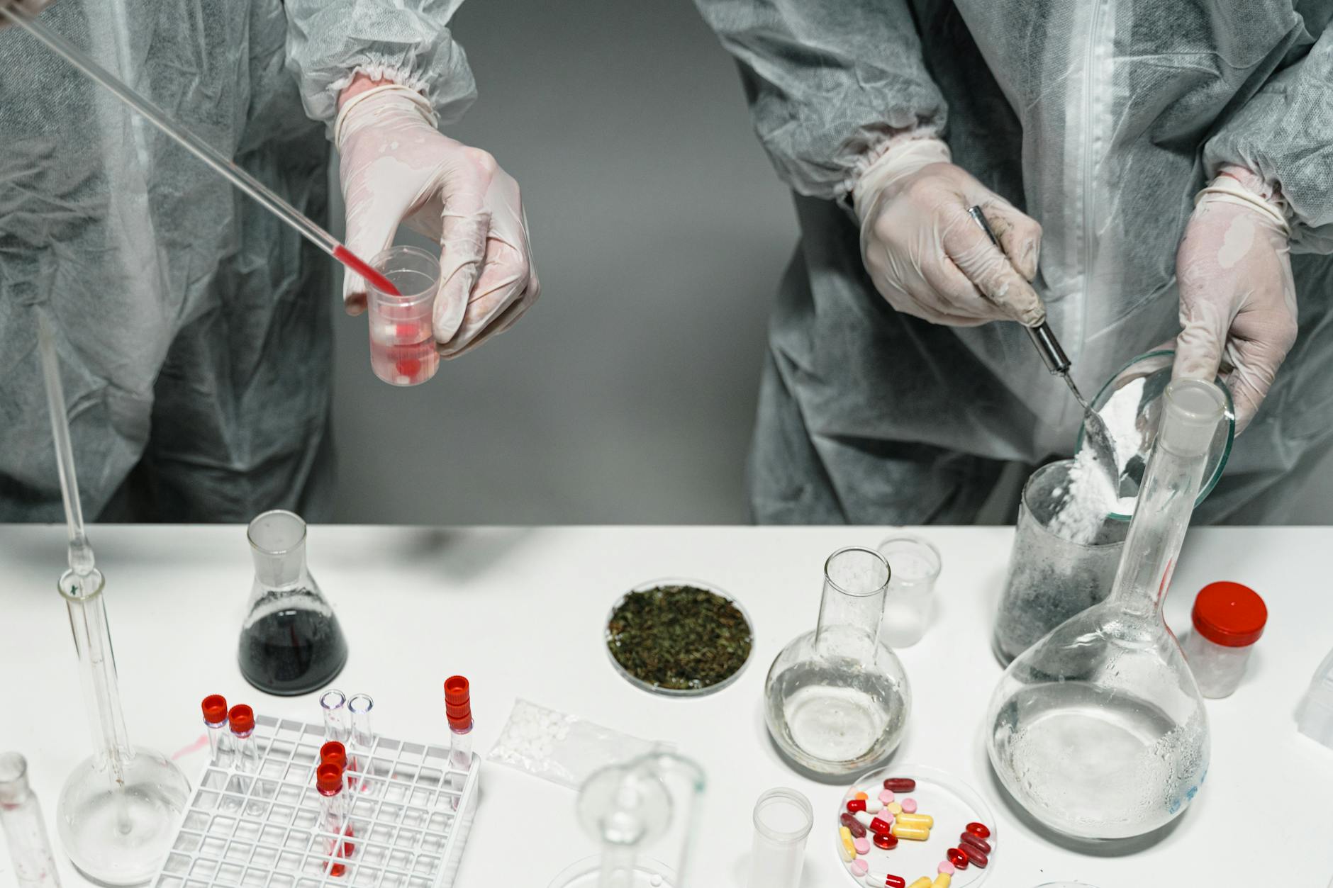 Cannabis retail environment and treatment for cannabis use disorder.
