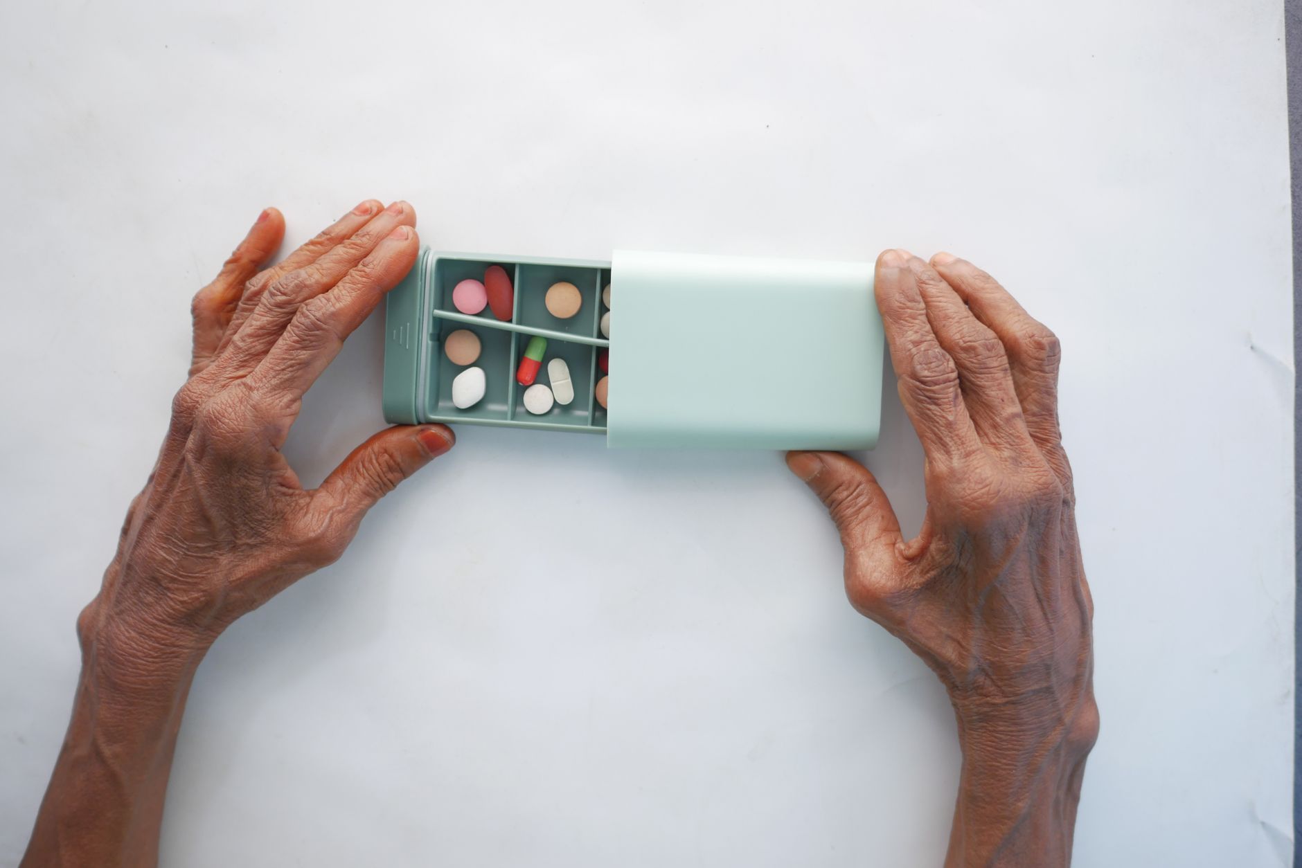 Cannabis capsules ease severe chronic arthritis pain - Labroots