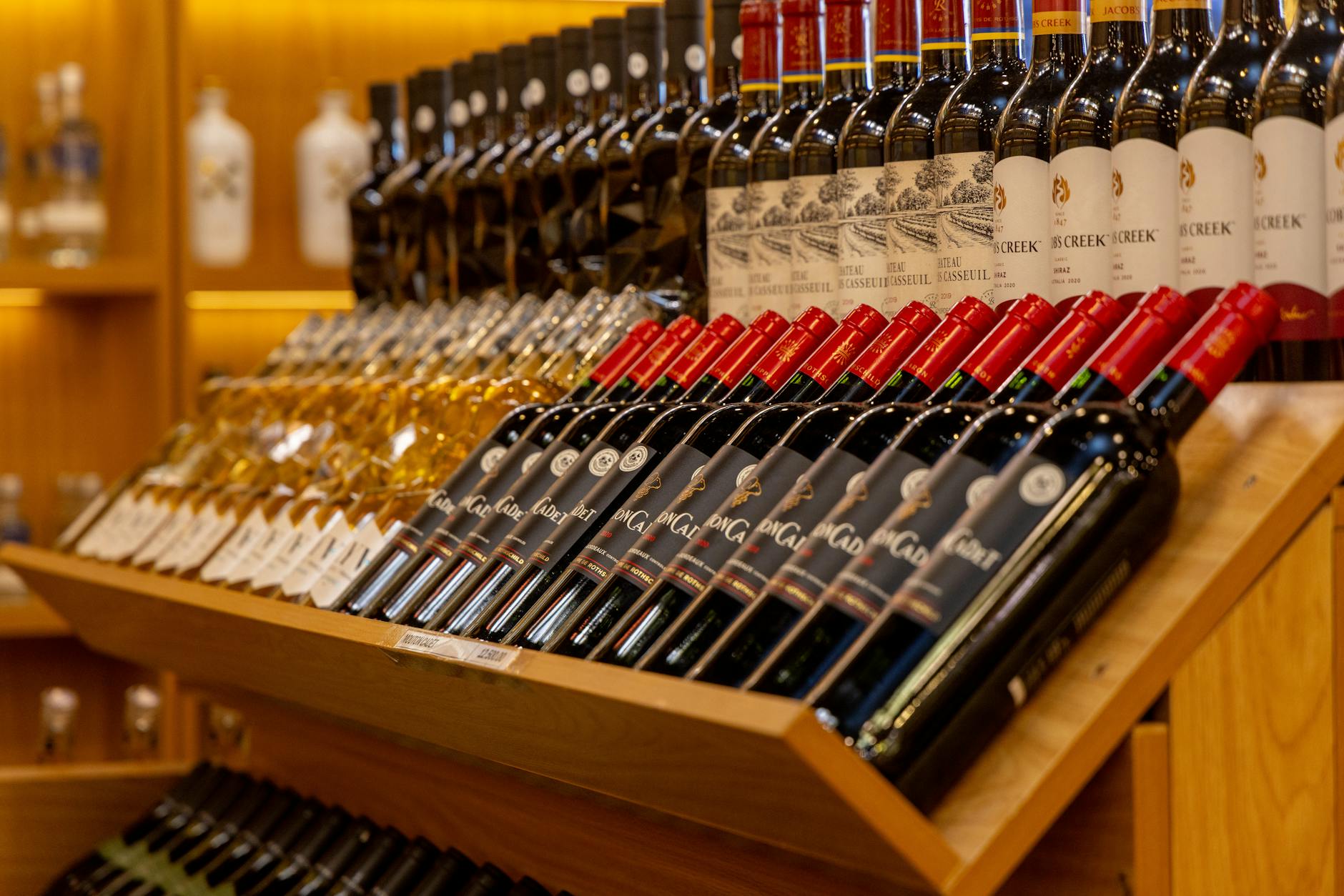 Cooney introduces bill to allow selling of low-potency cannabis beverages at liquor and wine stores 32 Cooney introduces bill to allow selling of low-potency cannabis beverages at liquor and wine stores