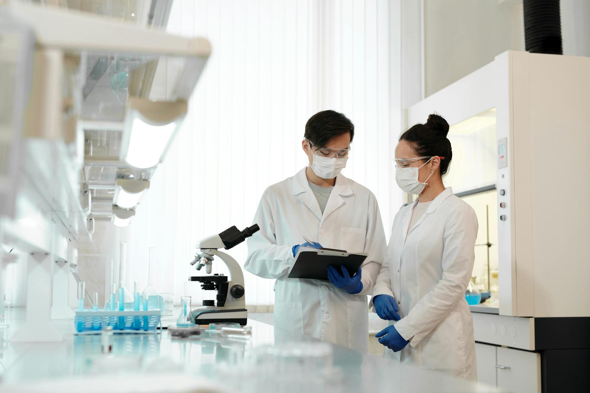 Study identifies genetic pathways linking cannabis use and psychosis - News-Medical.Net