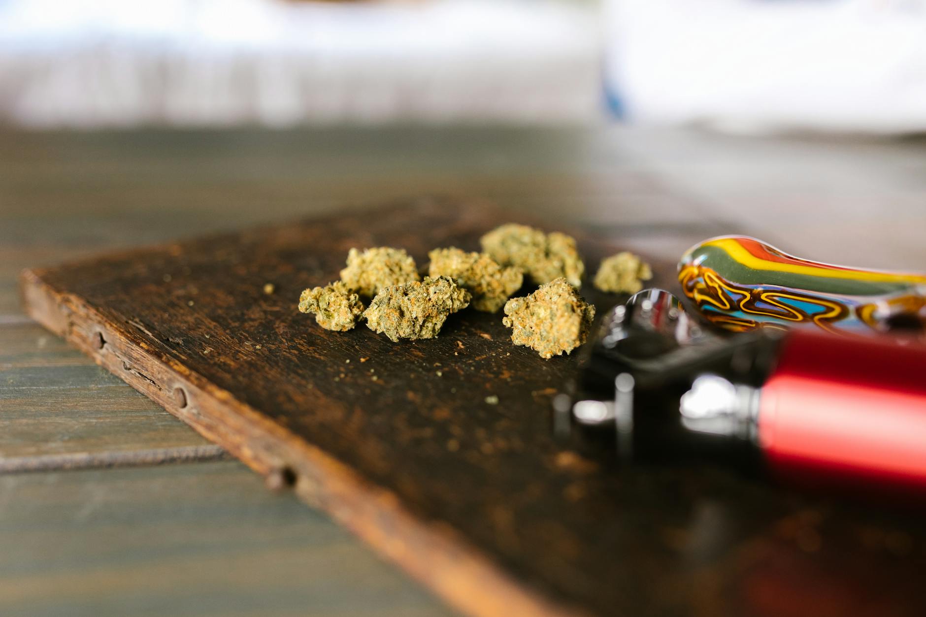 Study Compared the Risks of Vaporizing and Smoking Cannabis | Drug Discovery And Development