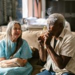 The "Goldilocks" Choice: Why Older Adults are Turning to Cannabis - Neuroscience News
