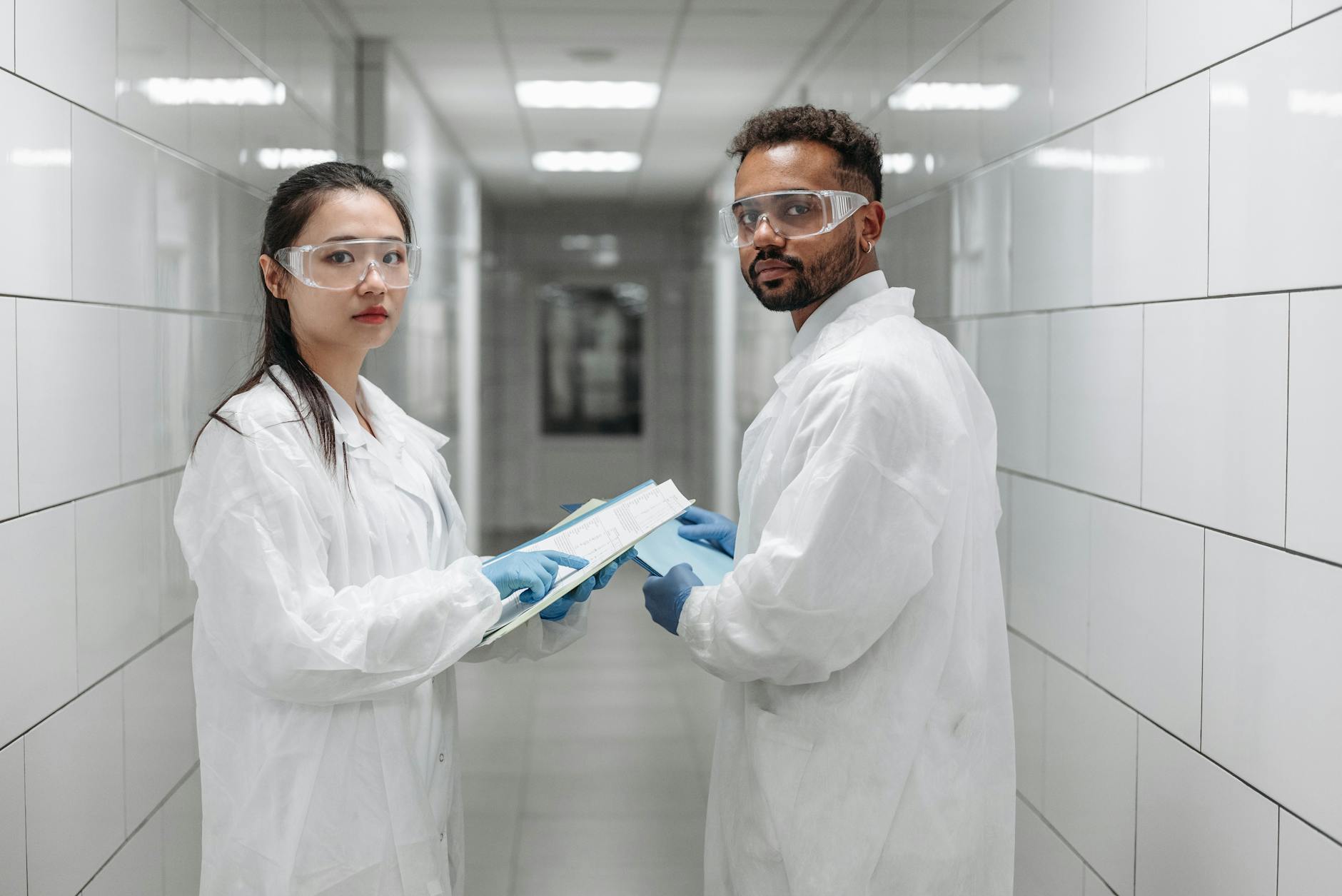 Study identifies genetic pathways linking cannabis use and psychosis - News-Medical.Net