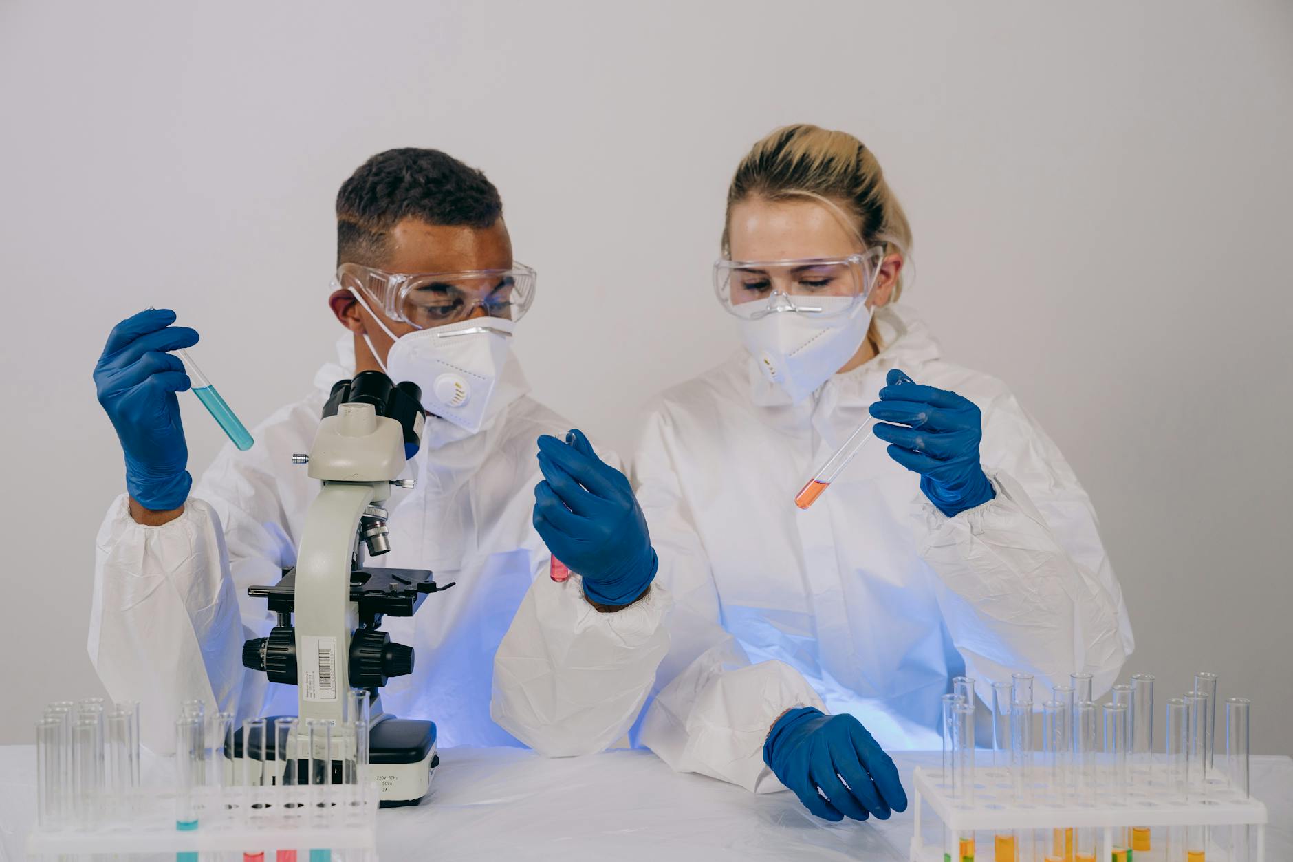 Study identifies genetic pathways linking cannabis use and psychosis - News-Medical.Net