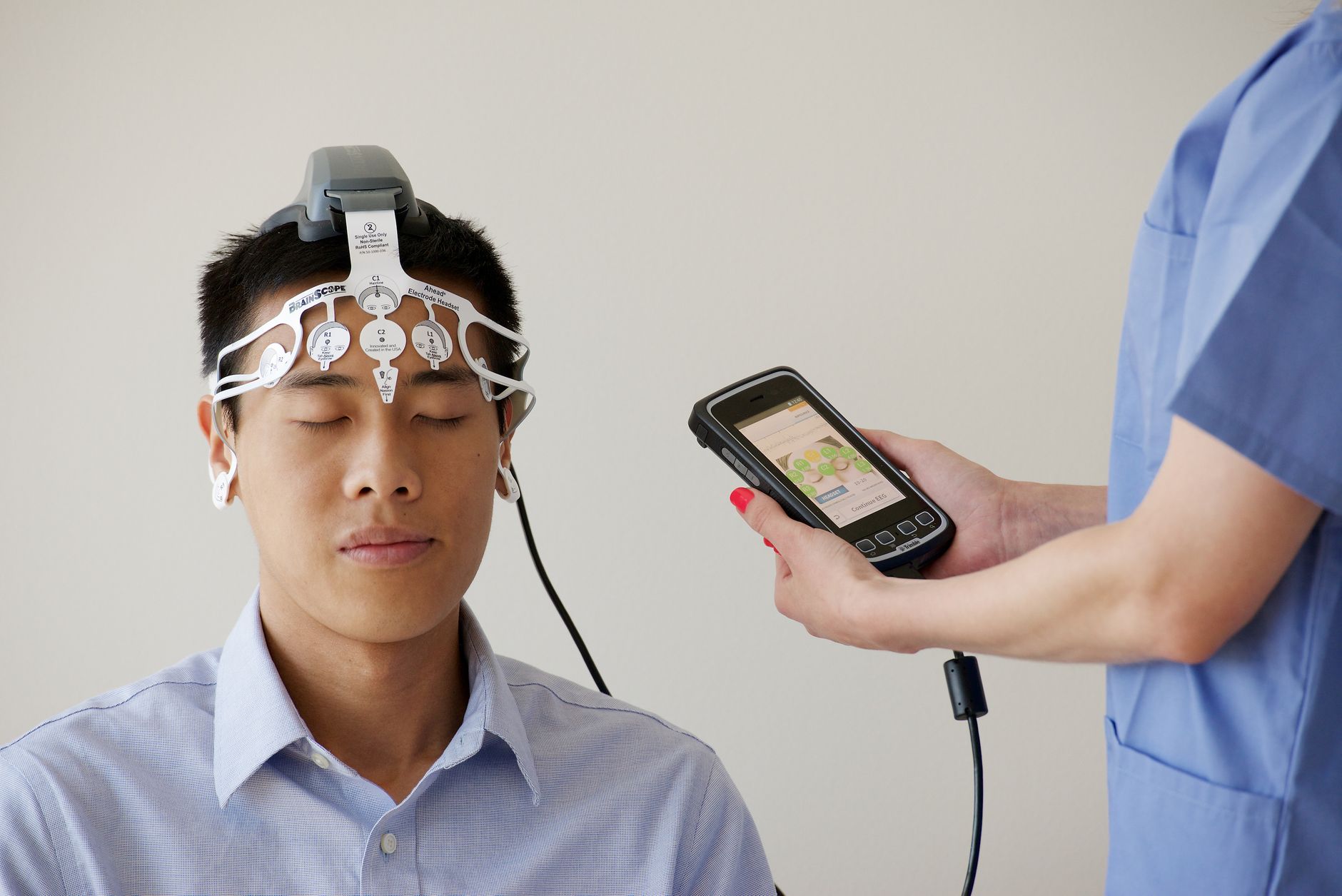 In a First Episode of Psychosis (FEP), Distinct Symptoms, Cognition, and EEG Measures …