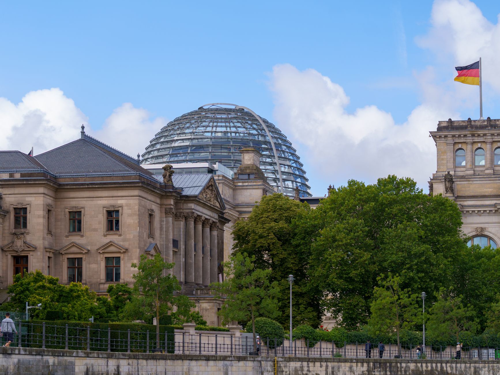 CED Clinic: Personalized Cannabis Medicine 378 Cannabis Flower Reimbursement: Bundestag Votes on Insurance Coverage Cuts