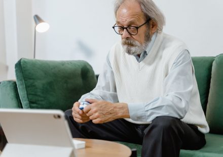 Cannabinoid-Based Therapies Linked to Reduced Agitation in Alzheimer's Patients, Meta ...