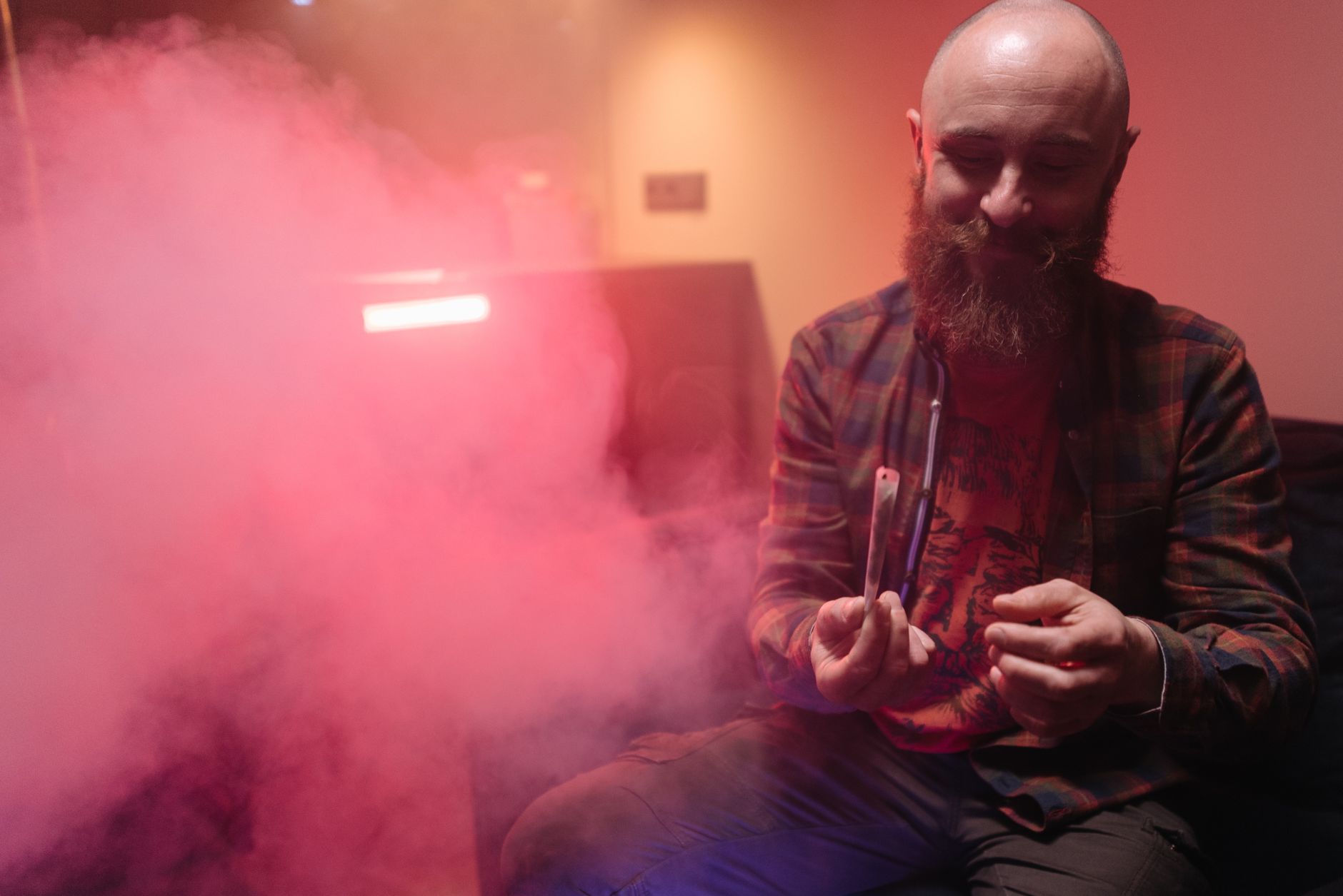 Maine warns of unsafe pesticides in some cannabis vapes 32 Maine warns of unsafe pesticides in some cannabis vapes