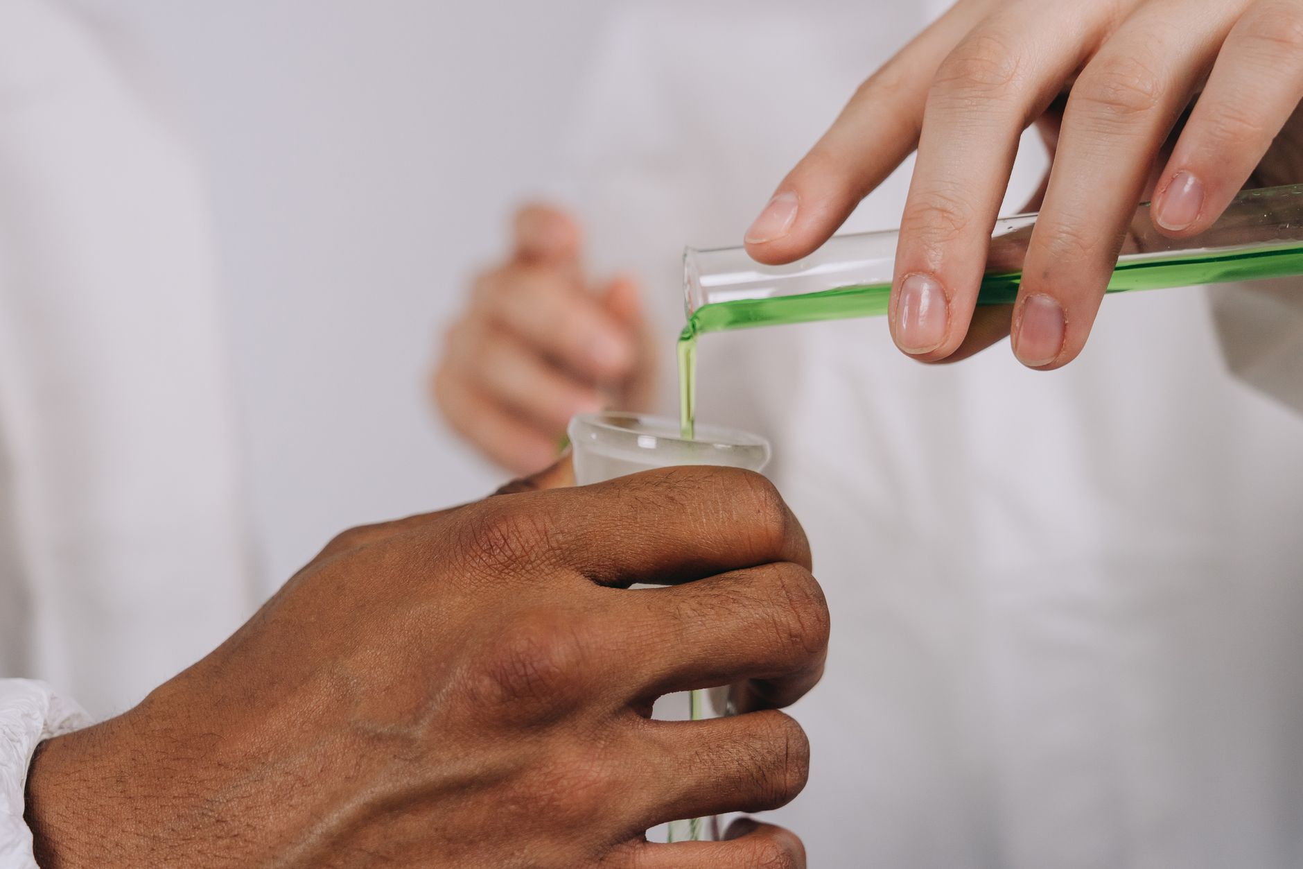Scientist explains 'only two methods' to stop weed smoker's horrific 'scromiting' side effect